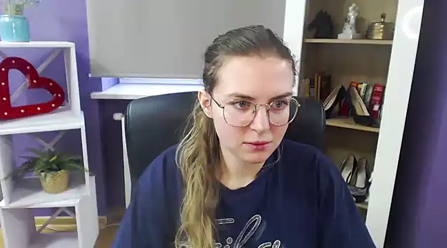 Zoey Erotic online show from 4, 2, 2025