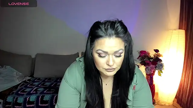 Snapshot of Laura_sinner chatting on 18, 2, 2025 Laura sinner online show from 18, 2, 2025