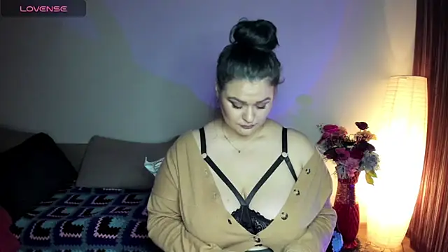 Snapshot of Laura_sinner chatting on 16, 3, 2025 Laura sinner online show from 16, 3, 2025