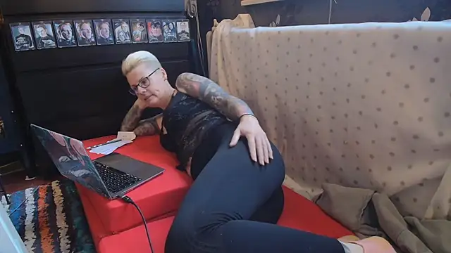 MaryG online show from 16, 1, 2025