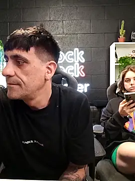 Snapshot of Elnonoykeila77 chatting on 11, 11, 2025 Elnonoykeila77 online show from 11, 11, 2025