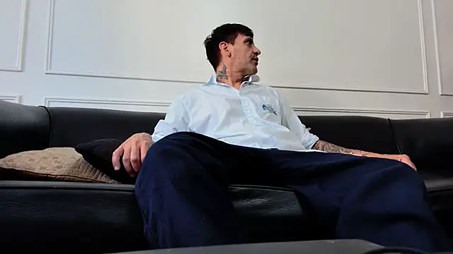 Snapshot of Elnonoykeila77 chatting on 13, 2, 2026 Elnonoykeila77 online show from 13, 2, 2026