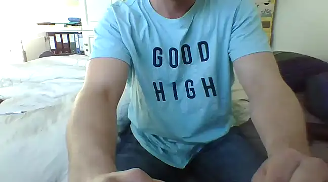 Snapshot of MmaxX004 chatting on 26, 2, 2025 MmaxX004 online show from 26, 2, 2025