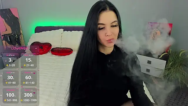 Snapshot of KeiraChoCo chatting on 12, 10, 2025 KeiraChoCo online show from 12, 10, 2025