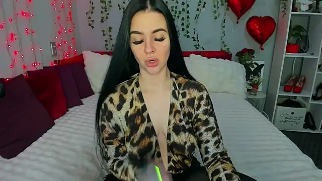 KeiraChoCo online show from 28, 4, 2026