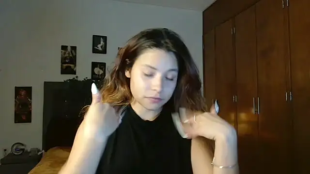 3littleschoolteens online show from 24, 11, 2025