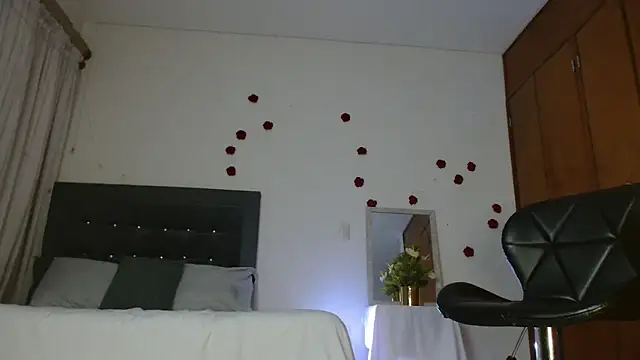 3littleschoolteens online show from 25, 4, 2026