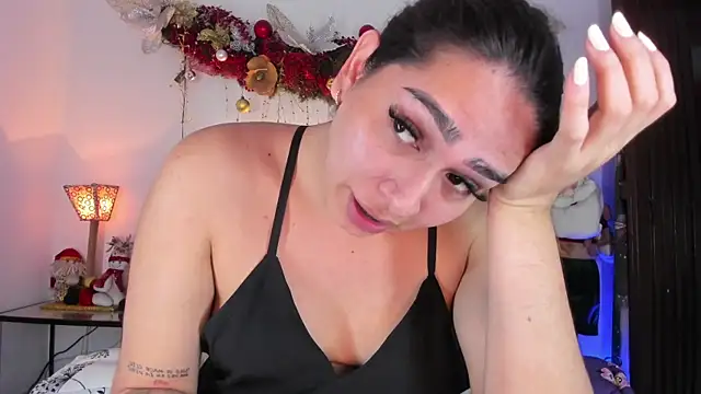 Snapshot of ISABELLASSMITH chatting on 6, 1, 2025 ISABELLASSMITH online show from 6, 1, 2025