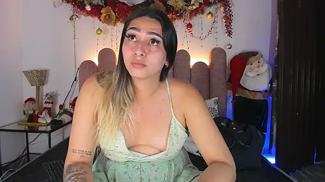 Snapshot of ISABELLASSMITH chatting on 14, 1, 2025 ISABELLASSMITH online show from 14, 1, 2025