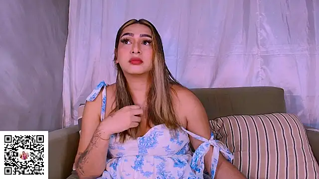 Snapshot of ISABELLASSMITH chatting on 4, 10, 2025 ISABELLASSMITH online show from 4, 10, 2025