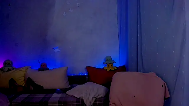 LickLizzy online show from 4, 2, 2025