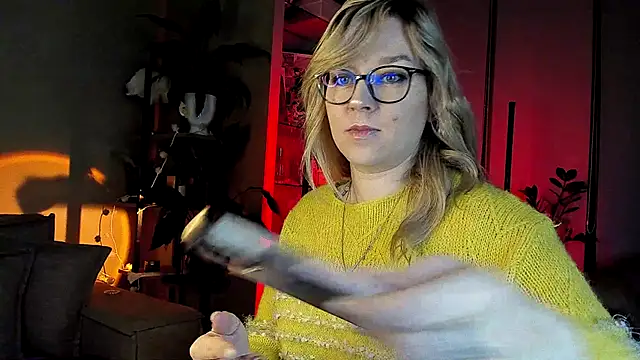 Snapshot of 5_in_one chatting on 4, 12, 2024 5 in one online show from 4, 12, 2024