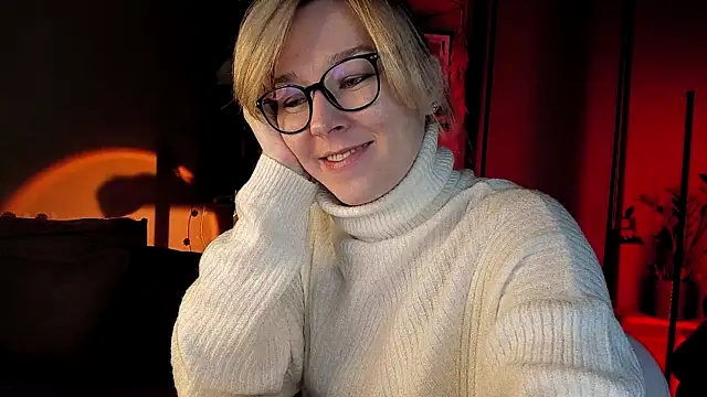 Snapshot of 5_in_one chatting on 13, 12, 2024 5 in one online show from 13, 12, 2024