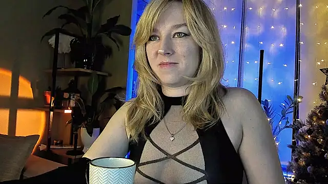 Snapshot of 5_in_one chatting on 31, 12, 2024 5 in one online show from 31, 12, 2024