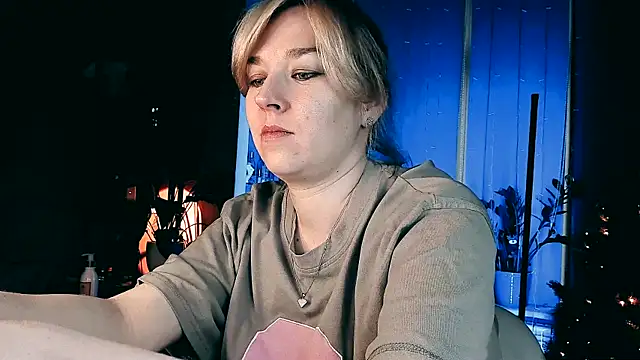 Snapshot of 5_in_one chatting on 11, 1, 2025 5 in one online show from 11, 1, 2025