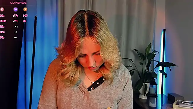 Snapshot of 5_in_one chatting on 20, 12, 2025 5 in one online show from 20, 12, 2025