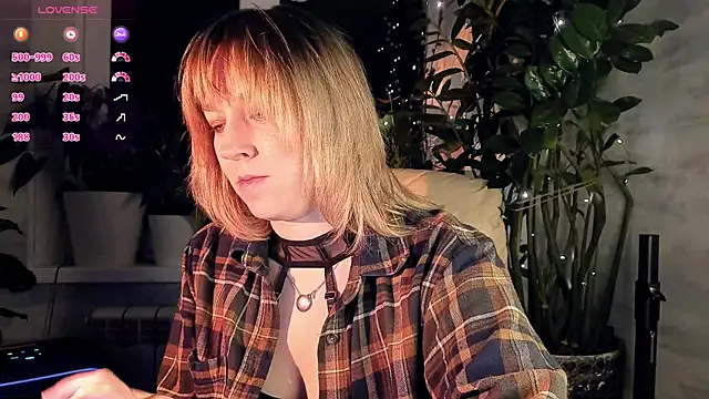 Snapshot of 5_in_one chatting on 7, 1, 2026 5 in one online show from 7, 1, 2026