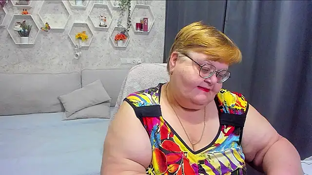 Snapshot of _big_love_ chatting on 5, 4, 2026 big love online show from 5, 4, 2026