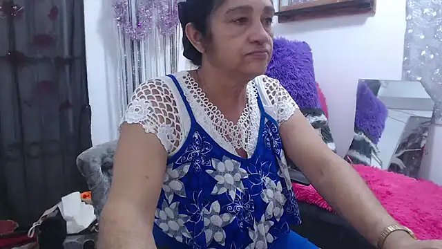 heyline milf online show from 18, 2, 2025