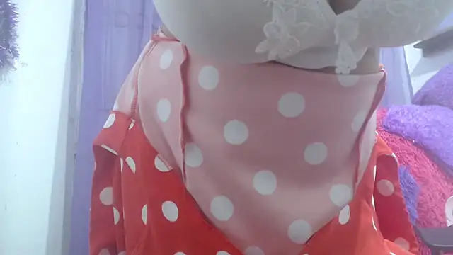 heyline milf online show from 4, 11, 2025