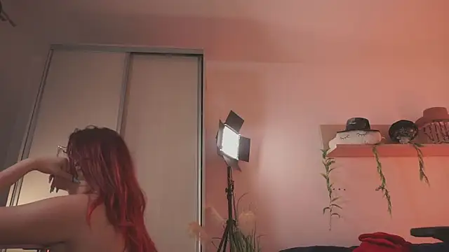 Amaliamour online show from 18, 3, 2025