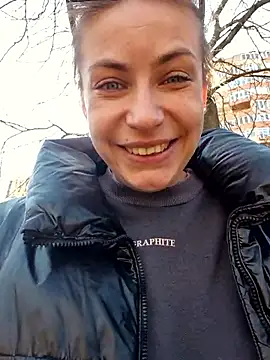 Keli Jessi online show from 5, 3, 2026