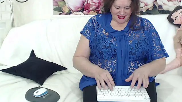 FlaviaSquirts online show from 15, 2, 2025