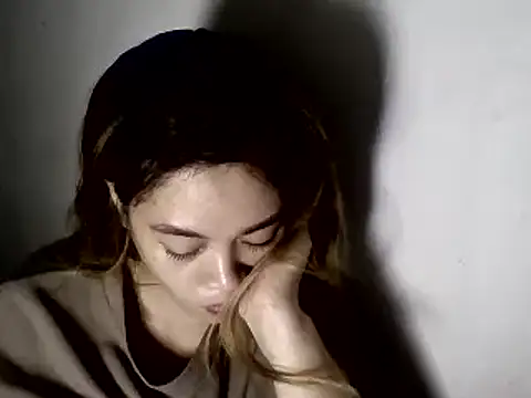 pinay4uwithagoodheart online show from 14, 12, 2024