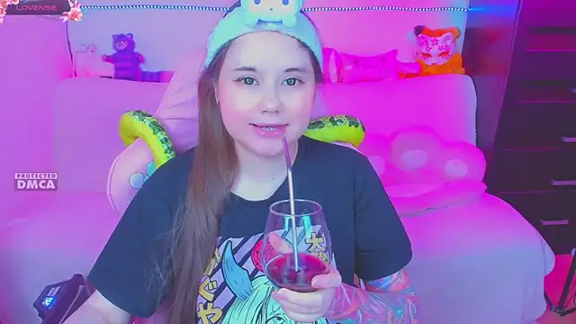 Lolisuccub online show from 6, 2, 2025