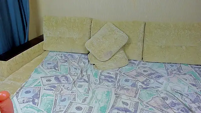 Little Sweet Kittens online show from 18, 1, 2025