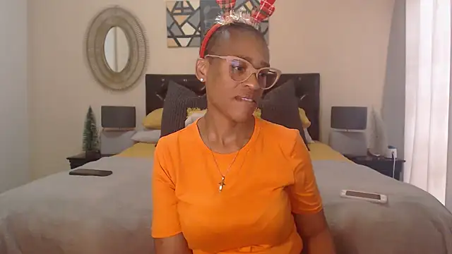 Creamyass22 online show from 23, 12, 2024