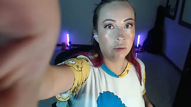 charlottezoe15 online show from 19, 4, 2026