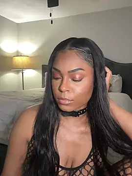 CandyLuxxxx online show from 2, 2, 2025