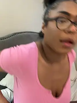 CandyLuxxxx online show from 4, 3, 2025