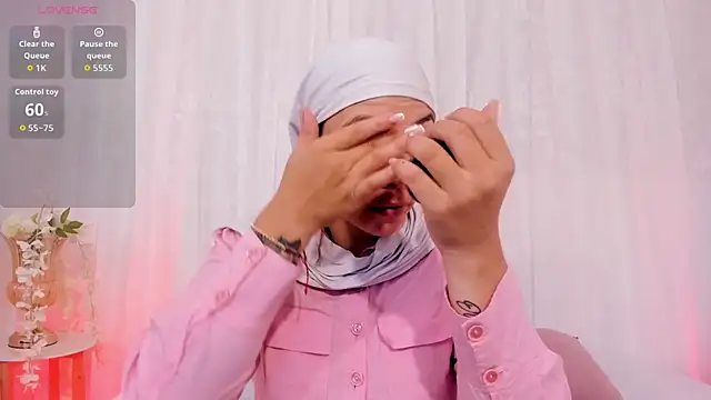 aisha vs online show from 23, 4, 2026