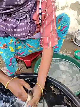 Shreya-Shetty09 online show from 7, 2, 2025