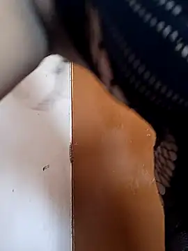 Shreya-Shetty09 online show from 11, 4, 2026