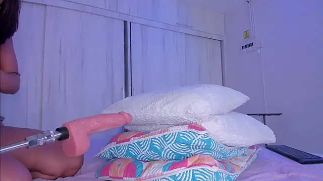 Snapshot of mia_hank chatting on 20, 1, 2025 mia hank online show from 20, 1, 2025