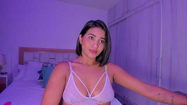 Snapshot of mia_hank chatting on 15, 2, 2025 mia hank online show from 15, 2, 2025