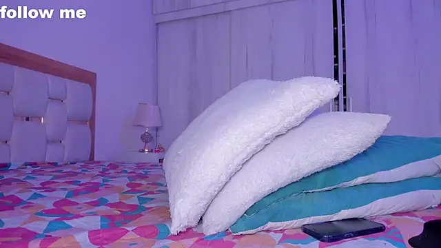 Snapshot of mia_hank chatting on 25, 2, 2025 mia hank online show from 25, 2, 2025