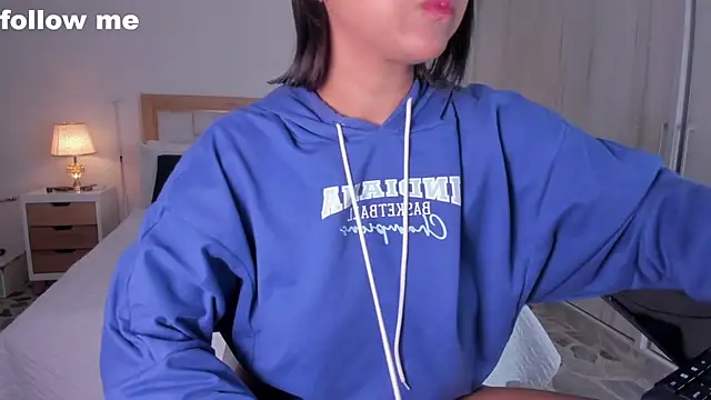 Snapshot of mia_hank chatting on 26, 2, 2025 mia hank online show from 26, 2, 2025