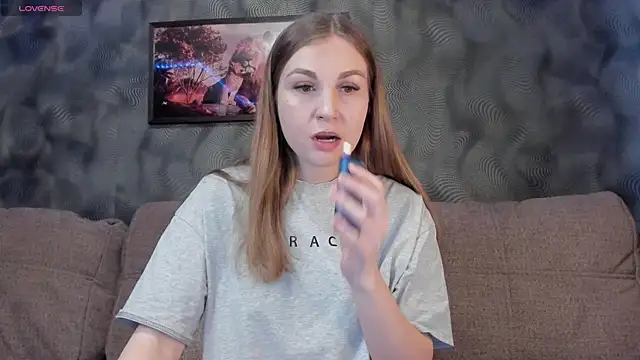 Snapshot of CassieMils chatting on 17, 2, 2025 CassieMils online show from 17, 2, 2025