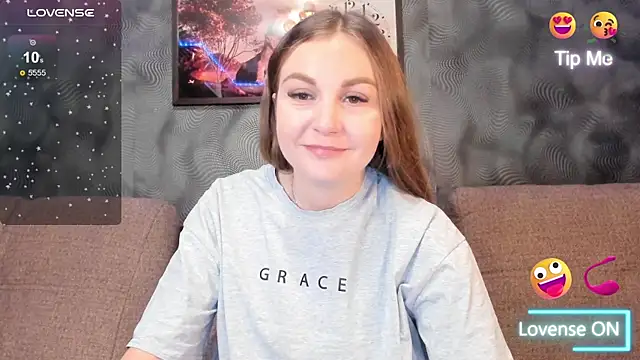 Snapshot of CassieMils chatting on 30, 10, 2025 CassieMils online show from 30, 10, 2025