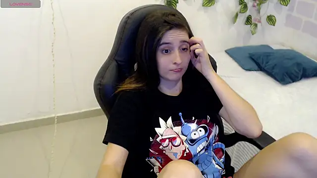 tania sweet   online show from 10, 1, 2025