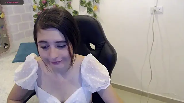 tania sweet   online show from 3, 3, 2025