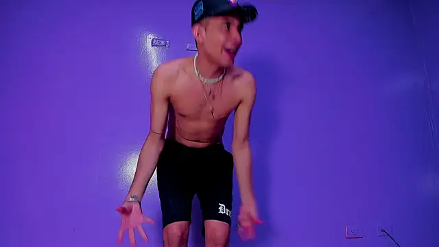 red point x online show from 8, 12, 2024