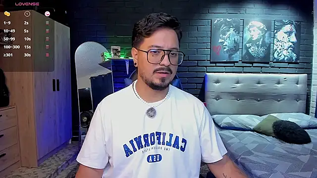 DaviidEvans  online show from 23, 6, 2026