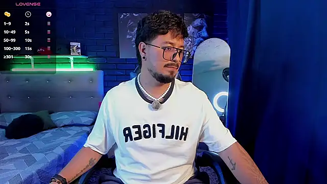 DaviidEvans  online show from 28, 6, 2026