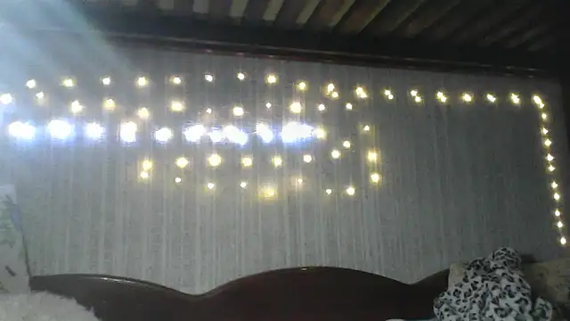 Alma Evelynne online show from 28, 4, 2026