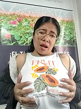   valentina18 online show from 17, 4, 2026